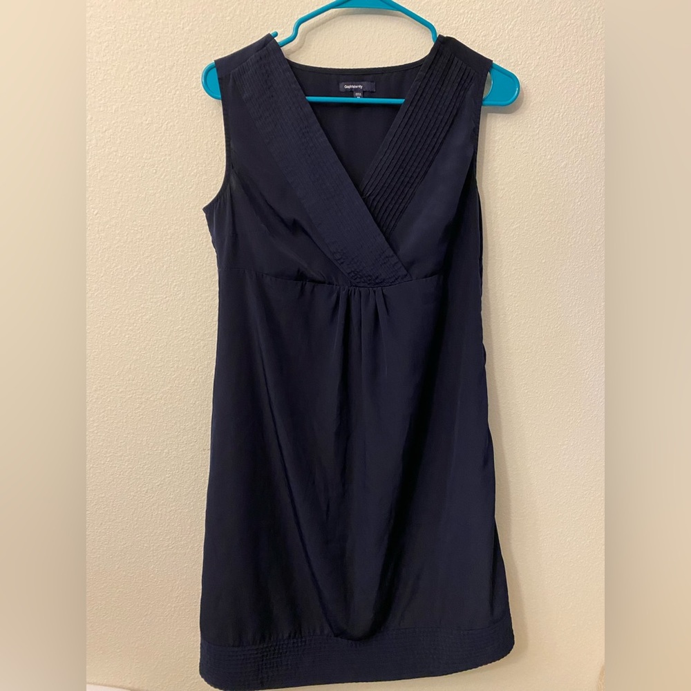 Gap Maternity pin tuck navy sleeveless dress. Size XS.